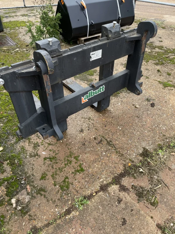 ALLBUTT P 600 HEAVY DUTY FORK-LIFT TINE & CARRIAGE ATTACHMENT WITH Q-FIT JCB BRACKETS - WMAGRI