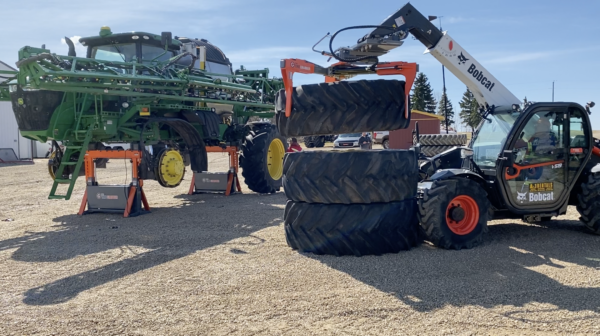 SPRAYER JACK- FOR SELF-PROPELLED SPRAYERS- ELEVATE YOUR AND YOUR FELLOW COLLEAGUES SAFETY TO ANOTHER LEVEL!