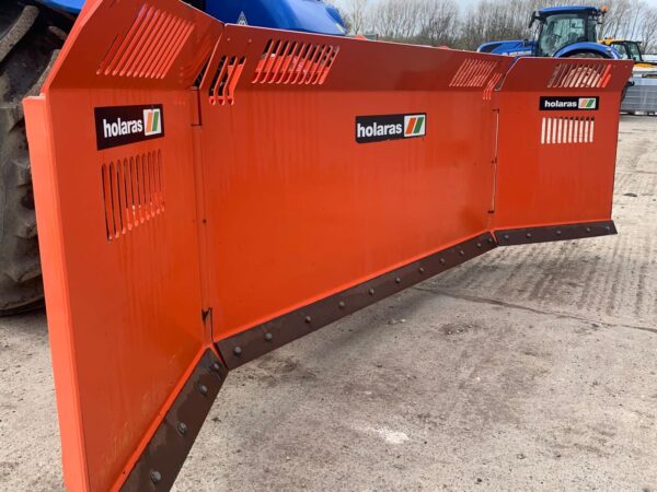 EX-DEMONSTRATION CONDITION HOLARAS MES 470-115 H 4.75 METRE HYDRAULIC FOLDING MAIZE BLADE